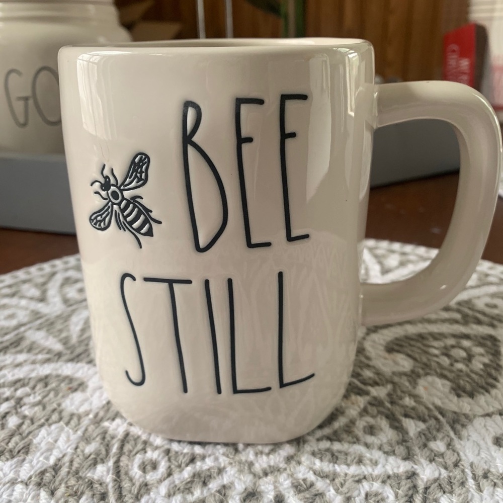 Rae Dunn “Bee Still” Mug